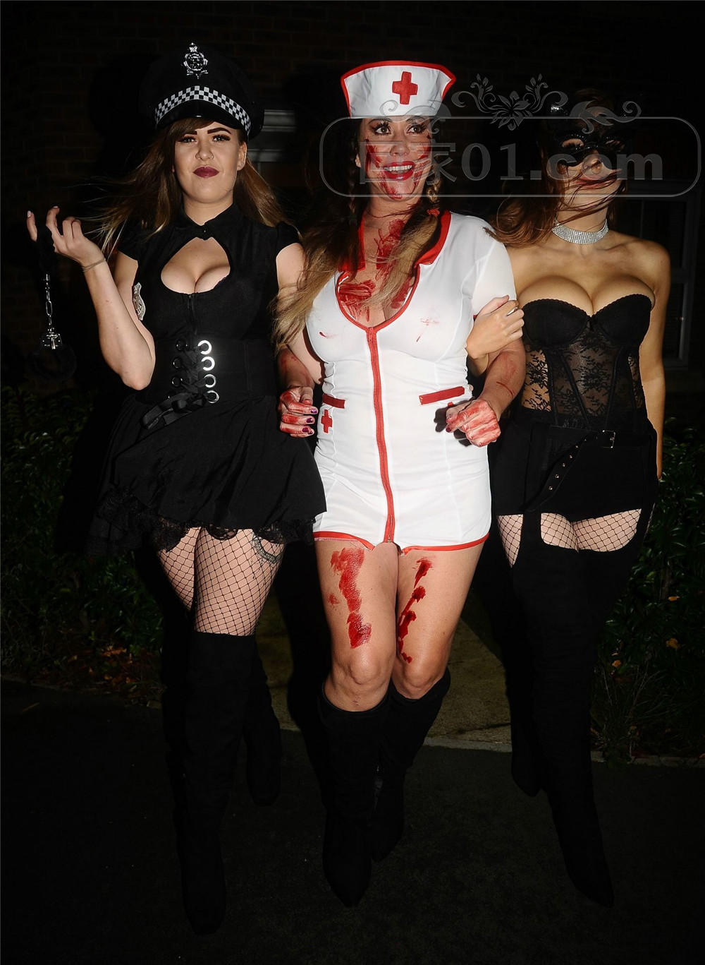 Lisa%20Appleton%20wears%20a%20bloody%20nurse-costume%20and%20flashes%20her%20big.jpg