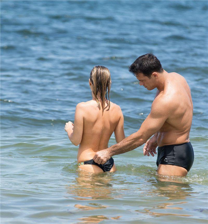 Joanna Krupa - topless, at the beach in Miami - 060815  (16).jpg