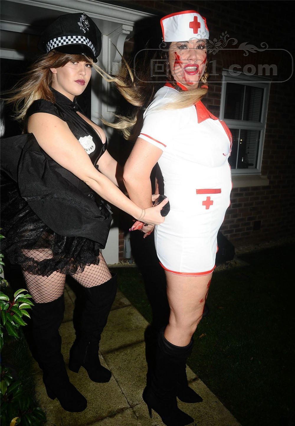 Lisa%20Appleton%20wears%20a%20bloody%20nurse-costume%20and%20flashes%20her%20big.jpg