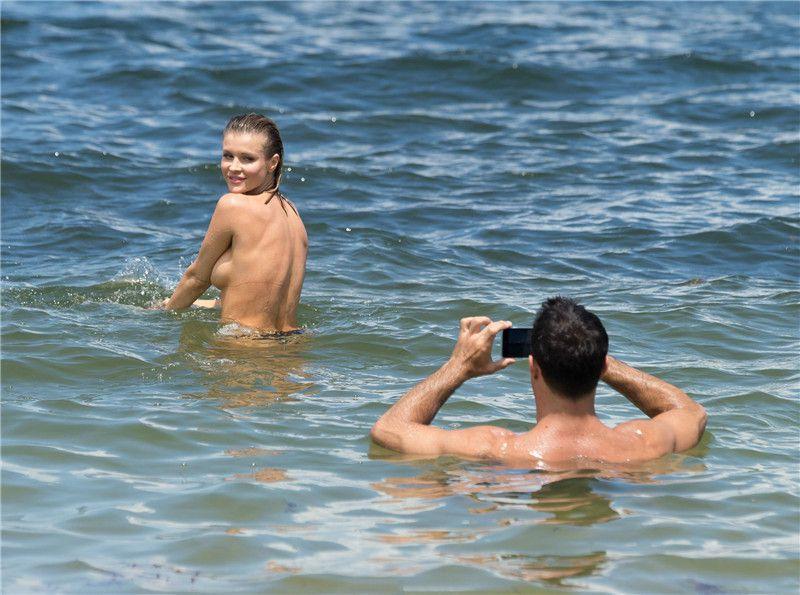 Joanna Krupa - topless, at the beach in Miami - 060815  (12).jpg