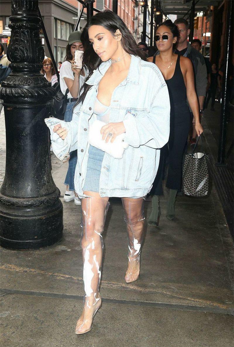 Kim Kardashian - Out in New York City 090616  (10).jpg