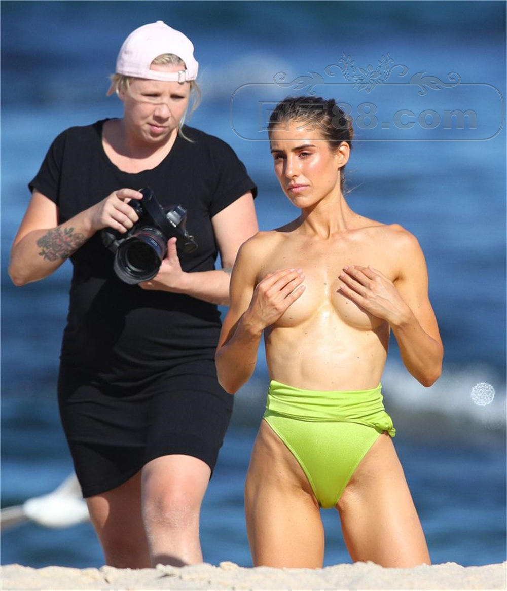 Claudia Jovanovski - flaunts her incredible figure going topless for a photoshoo.jpg