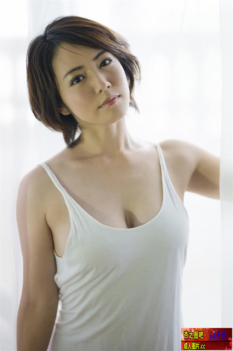 isoyama_sayaka_07_01.jpg