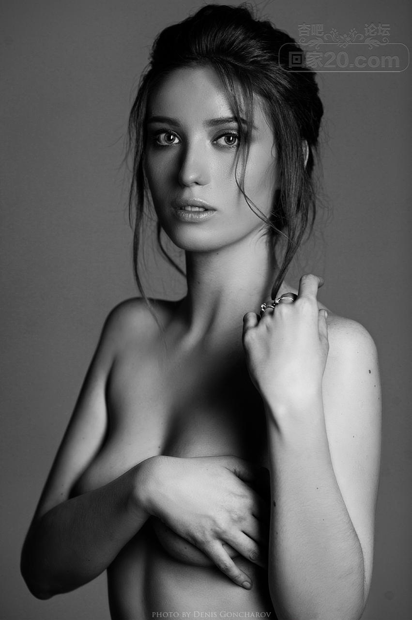 nude portrait by DenisGoncharov on DeviantArt.jpg